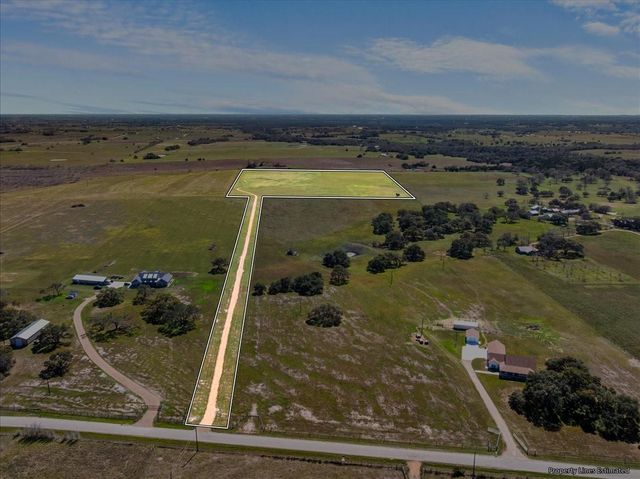 2523 Roitsch Road, Schulenburg, TX 78956