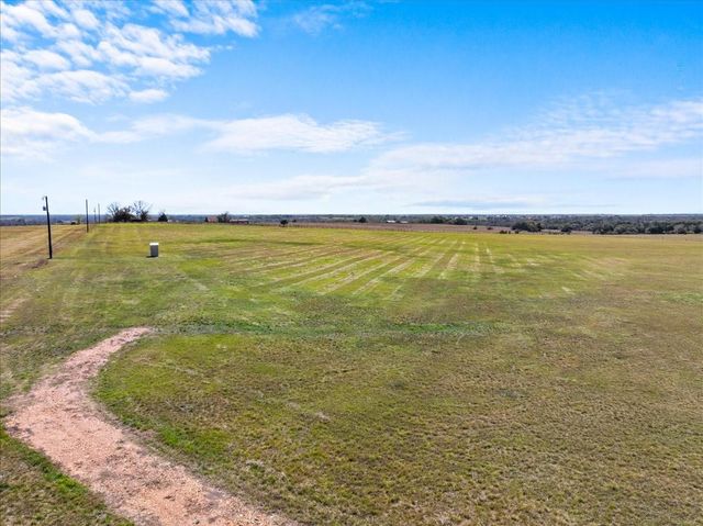 2523 Roitsch Road, Schulenburg, TX 78956