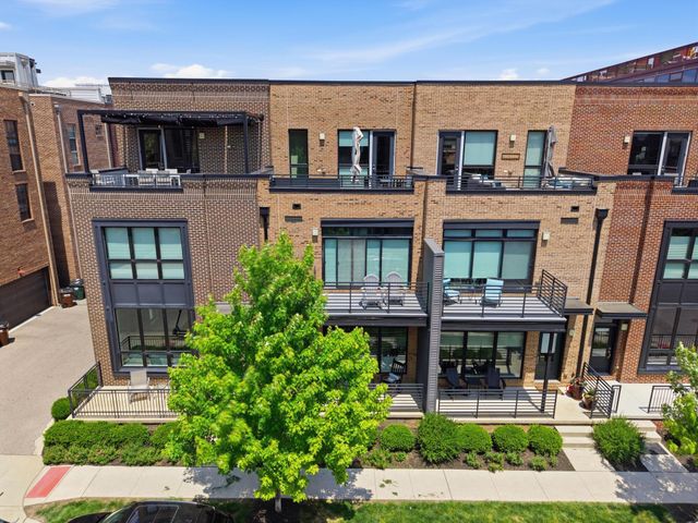 306 Neruda Avenue, Columbus, OH 43215