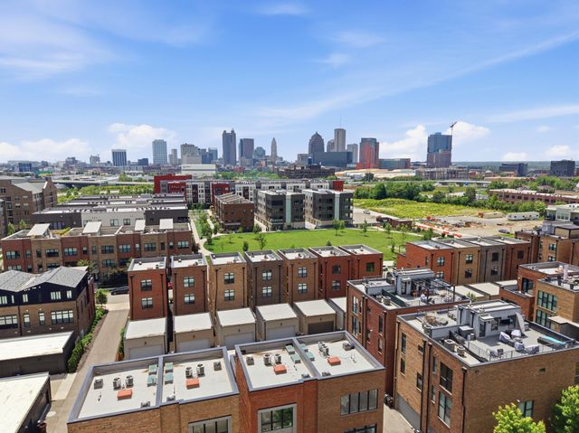 306 Neruda Avenue, Columbus, OH 43215