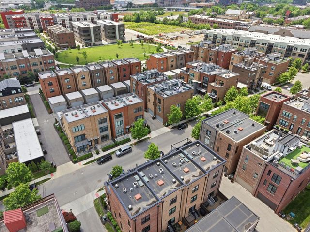 306 Neruda Avenue, Columbus, OH 43215