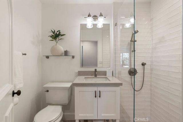 453 Seaward Road, Corona Del Mar, CA 92625