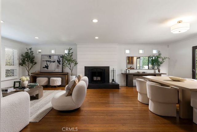 453 Seaward Road, Corona Del Mar, CA 92625