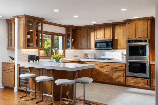 453 Seaward Road, Corona Del Mar, CA 92625