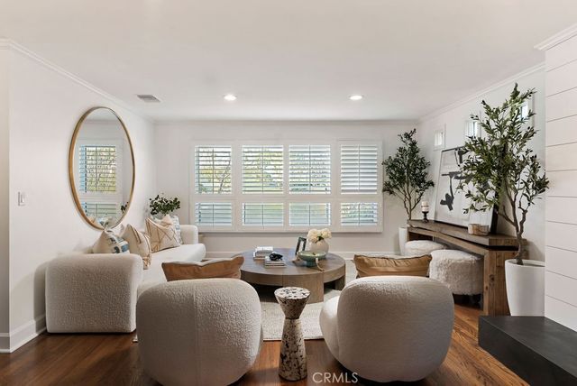 453 Seaward Road, Corona Del Mar, CA 92625