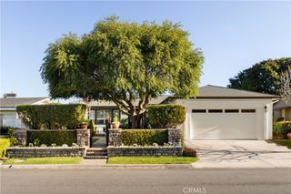 453 Seaward Road, Corona Del Mar, CA 92625