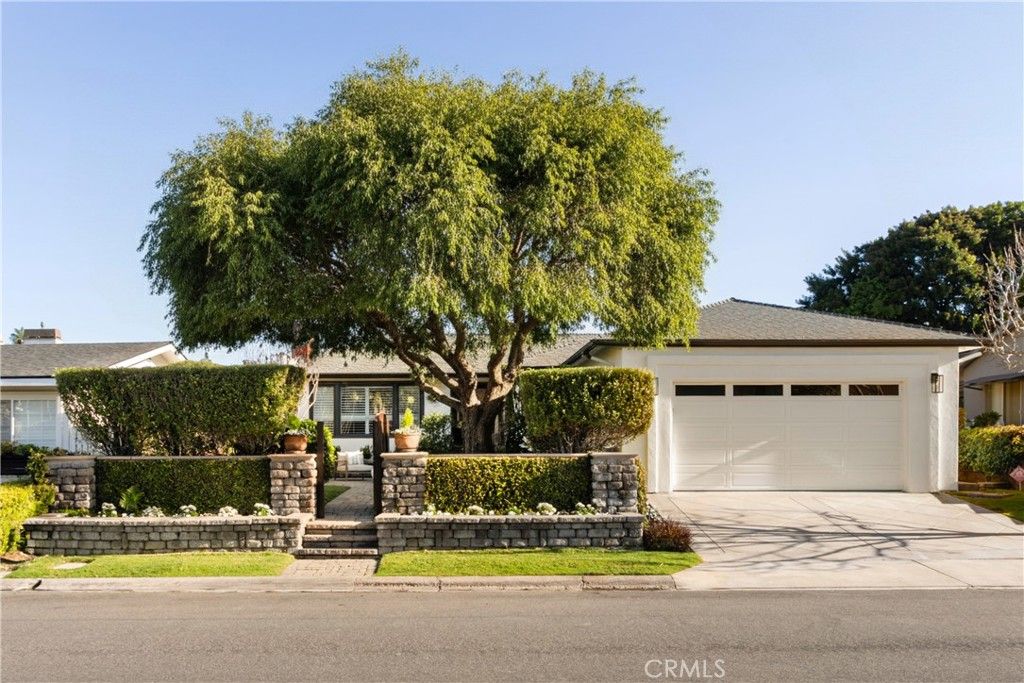 453 Seaward Road, Corona Del Mar, CA 92625