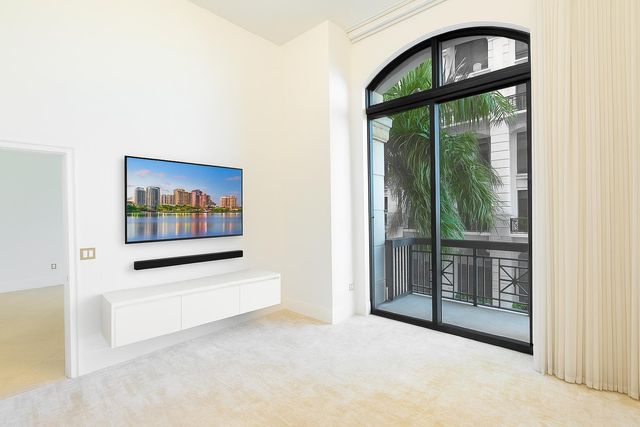 701 S Olive Avenue 206, West Palm Beach, FL 33401