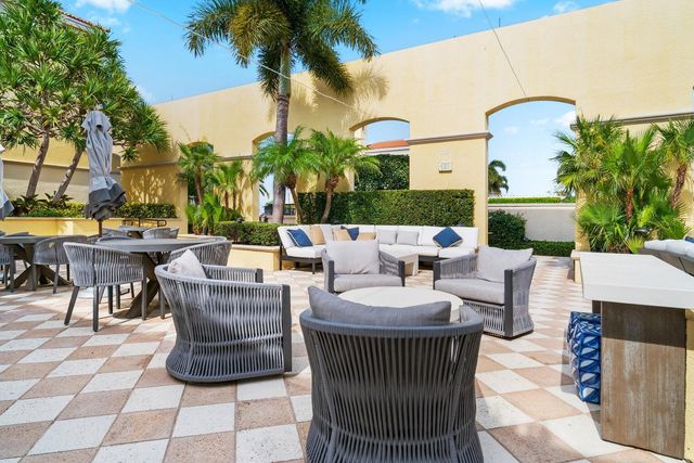 701 S Olive Avenue 206, West Palm Beach, FL 33401