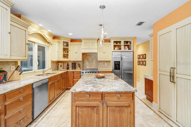 1976 DUNLOE CIRCLE, Dunedin, FL 34698