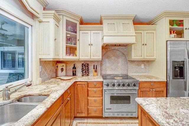 1976 DUNLOE CIRCLE, Dunedin, FL 34698