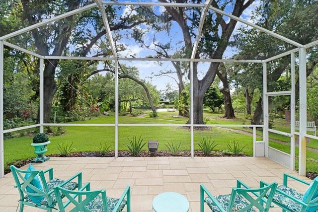 1976 DUNLOE CIRCLE, Dunedin, FL 34698