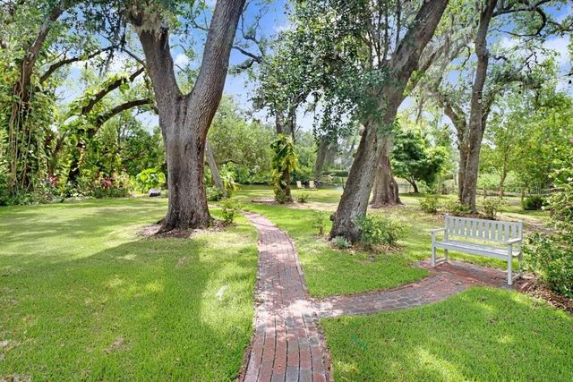 1976 DUNLOE CIRCLE, Dunedin, FL 34698