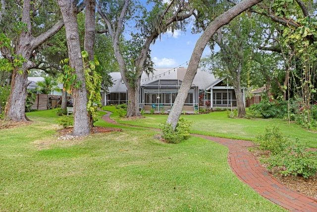 1976 DUNLOE CIRCLE, Dunedin, FL 34698