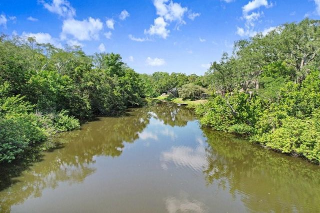 1976 DUNLOE CIRCLE, Dunedin, FL 34698