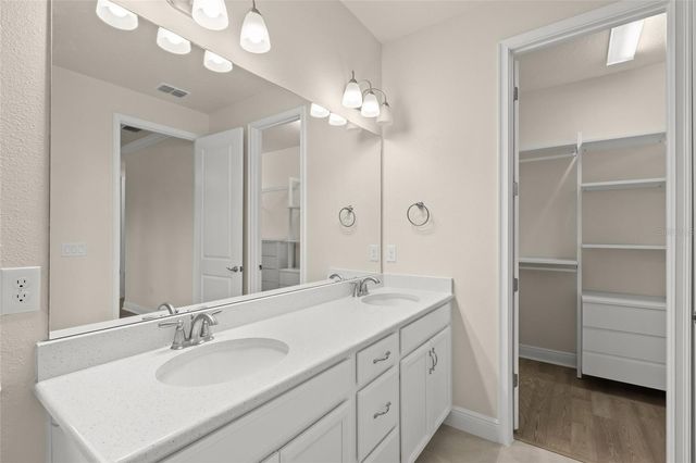 5690 LONG SHORE LOOP, Sarasota, FL 34238