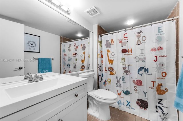 6701 SW 116th Ct 406, Miami, FL 33173