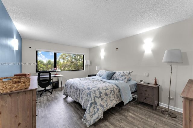 6701 SW 116th Ct 406, Miami, FL 33173