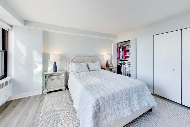 1540 N State Parkway 14D, Chicago, IL 60610