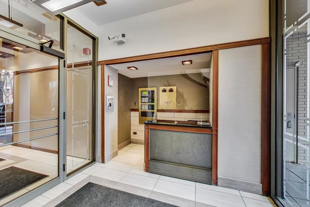 1540 N State Parkway 14D, Chicago, IL 60610