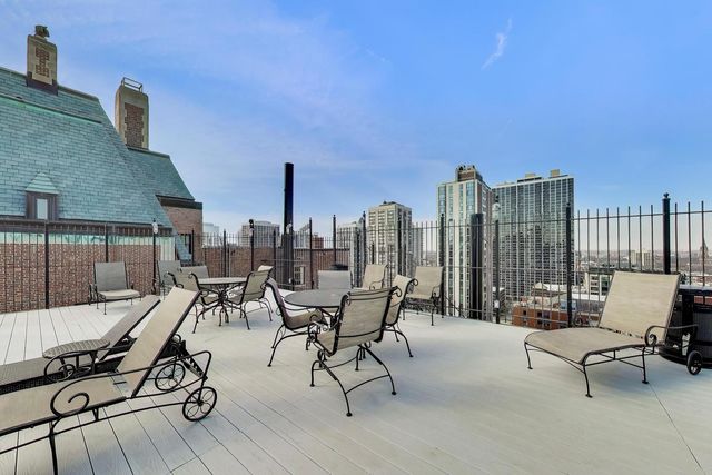 1540 N State Parkway 14D, Chicago, IL 60610