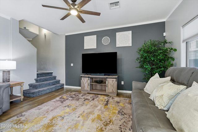 8001 W Sunfire Drive, Tucson, AZ 85743