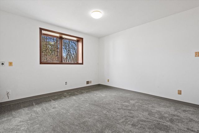 6154 S 42nd STREET, Greenfield, WI 53221