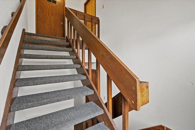 6154 S 42nd STREET, Greenfield, WI 53221