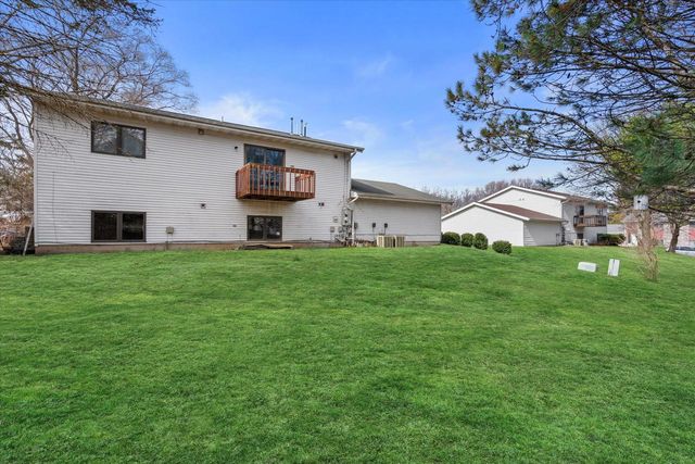 6154 S 42nd STREET, Greenfield, WI 53221