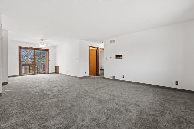 6154 S 42nd STREET, Greenfield, WI 53221