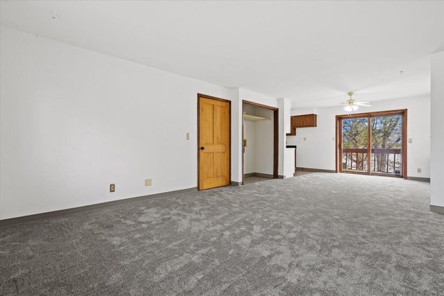 6154 S 42nd STREET, Greenfield, WI 53221