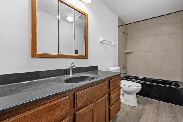 6154 S 42nd STREET, Greenfield, WI 53221