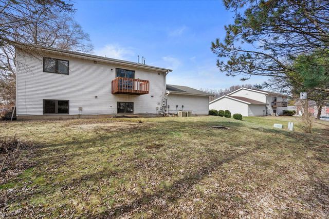 6154 S 42nd STREET, Greenfield, WI 53221