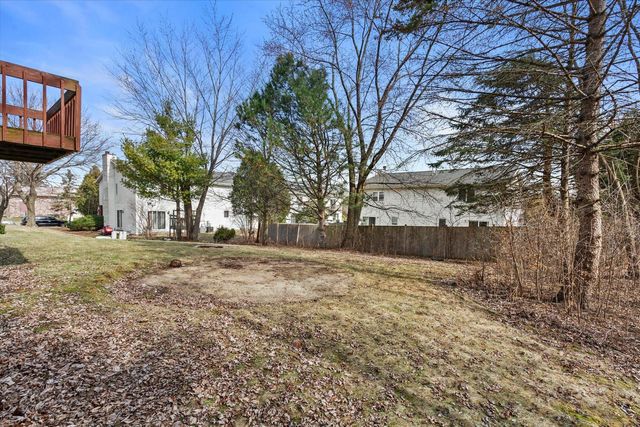 6154 S 42nd STREET, Greenfield, WI 53221