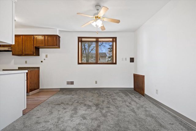 6154 S 42nd STREET, Greenfield, WI 53221