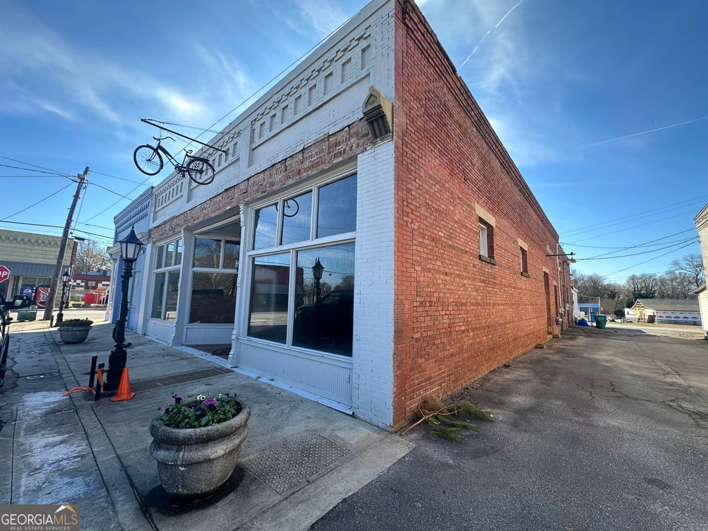 13 Public Square, Bowman, GA 30624
