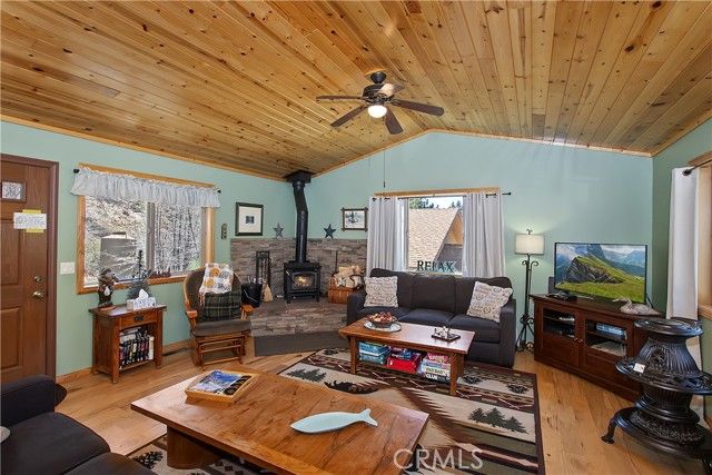 33653 Green Valley Lane, Green Valley Lake, CA 92341