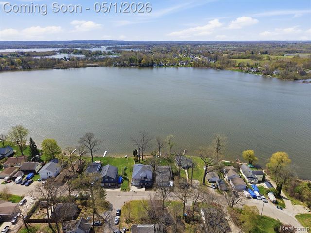 4168 Minnetonka Drive, Linden, MI 48451