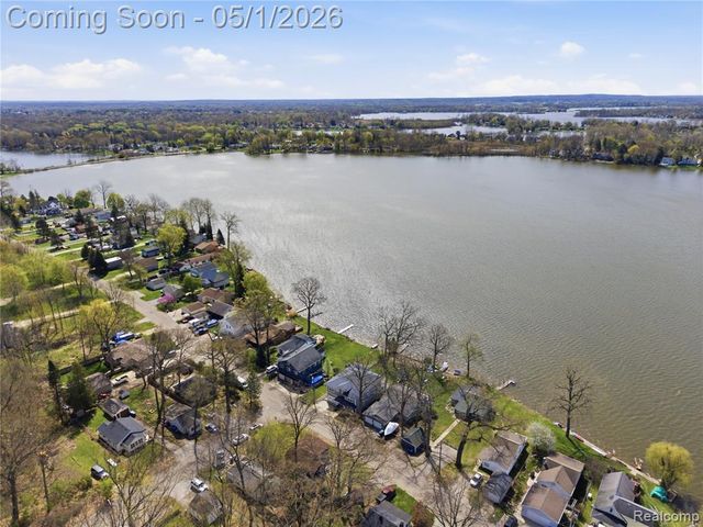 4168 Minnetonka Drive, Linden, MI 48451