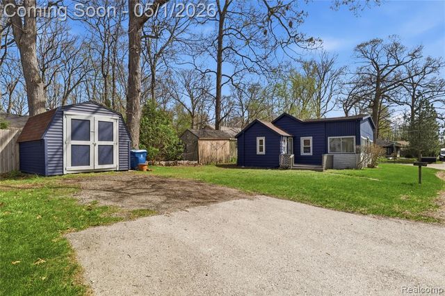 4168 Minnetonka Drive, Linden, MI 48451