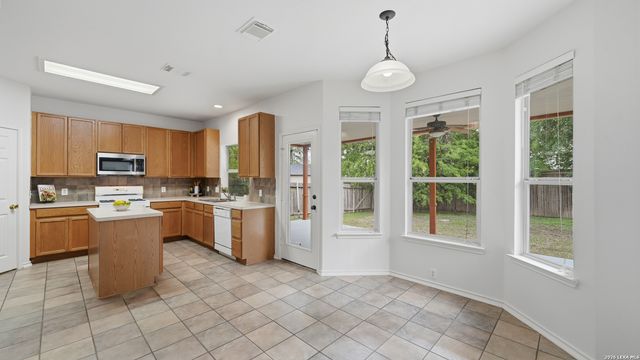 4740 Iron Ridge Pass, Schertz, TX 78154
