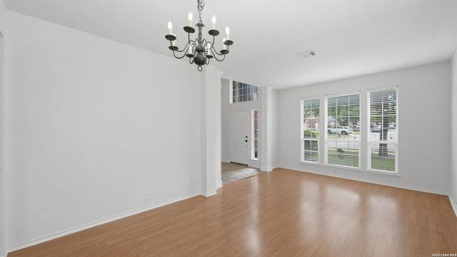 4740 Iron Ridge Pass, Schertz, TX 78154
