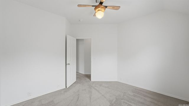 4740 Iron Ridge Pass, Schertz, TX 78154