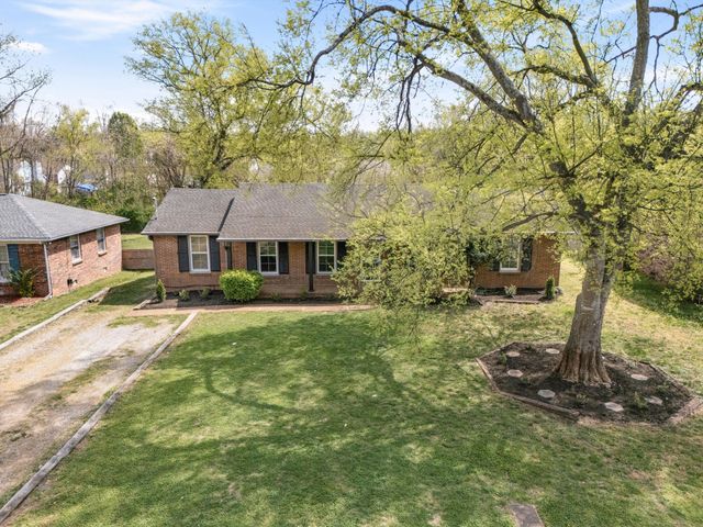 2968 Kinwood Dr, Antioch, TN 37013