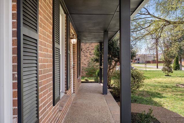 2968 Kinwood Dr, Antioch, TN 37013