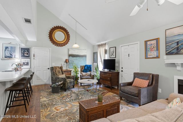 421 Pelahatchie Shore Drive, Brandon, MS 39047