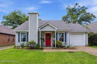 421 Pelahatchie Shore Drive, Brandon, MS 39047