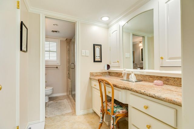 130 Nasturtium Street, Lake Jackson, TX 77566