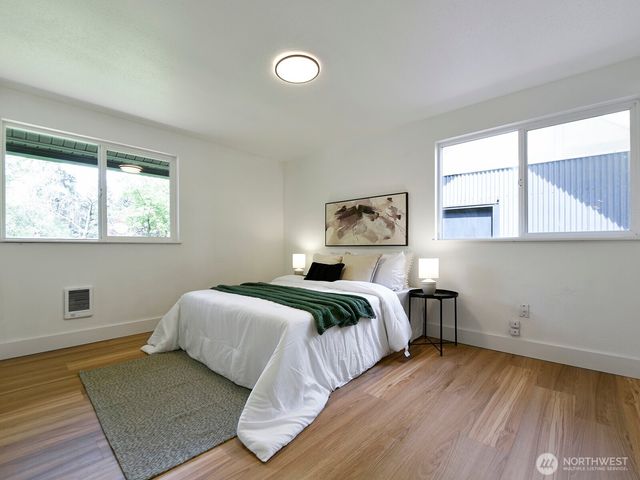 35023 18th Avenue SW, Federal Way, WA 98023