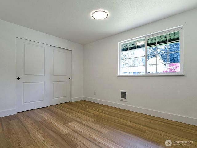 35023 18th Avenue SW, Federal Way, WA 98023
